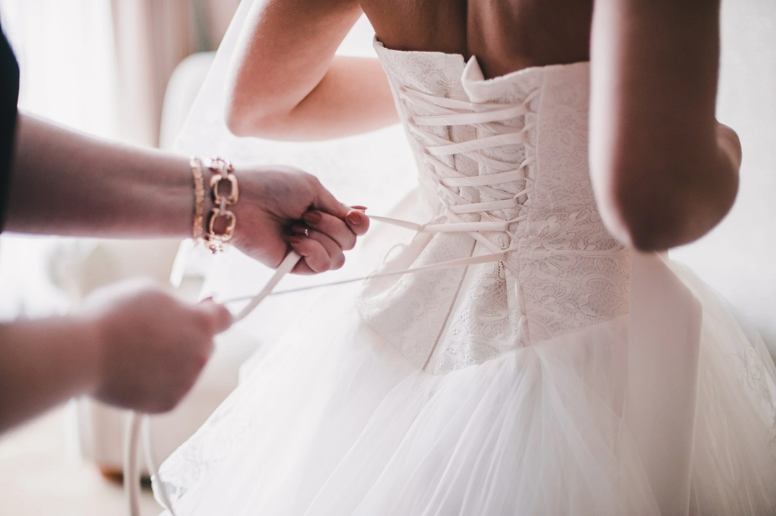 Lacing bridal gown